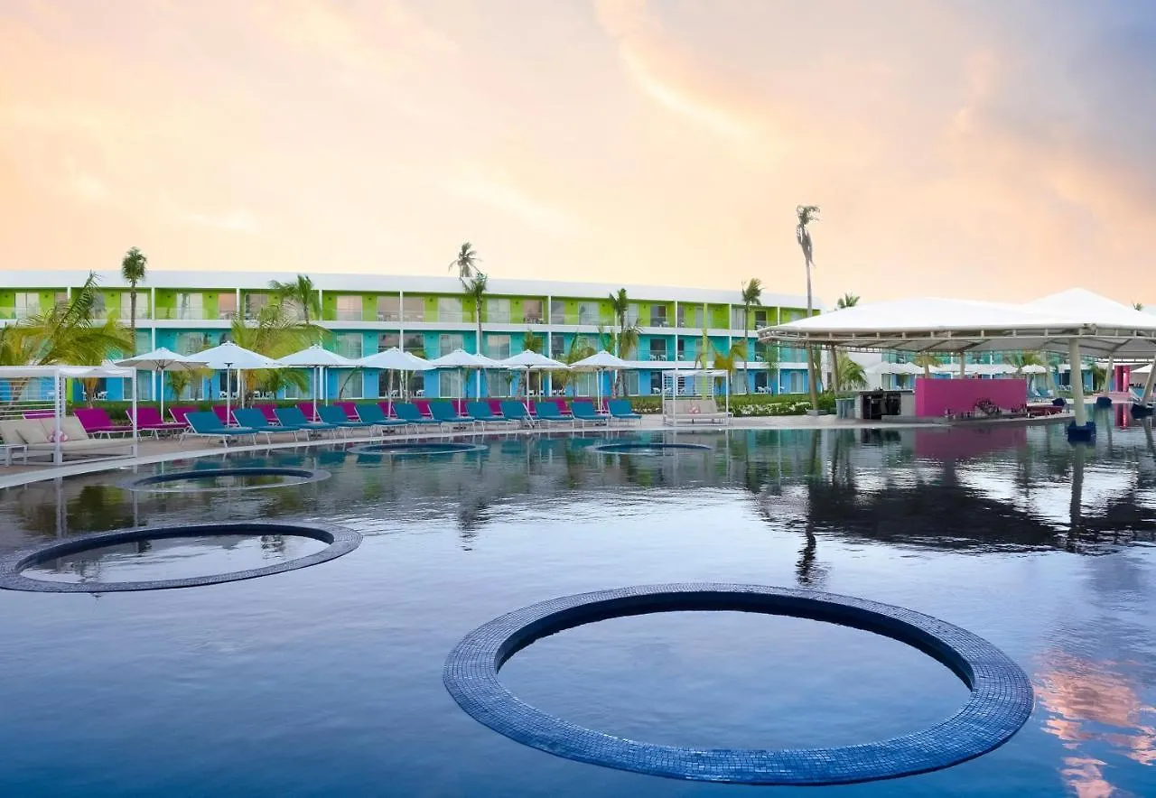 ***** Resort Temptation Miches Resort, Punta Cana (Adults Only) Dominican Republic
